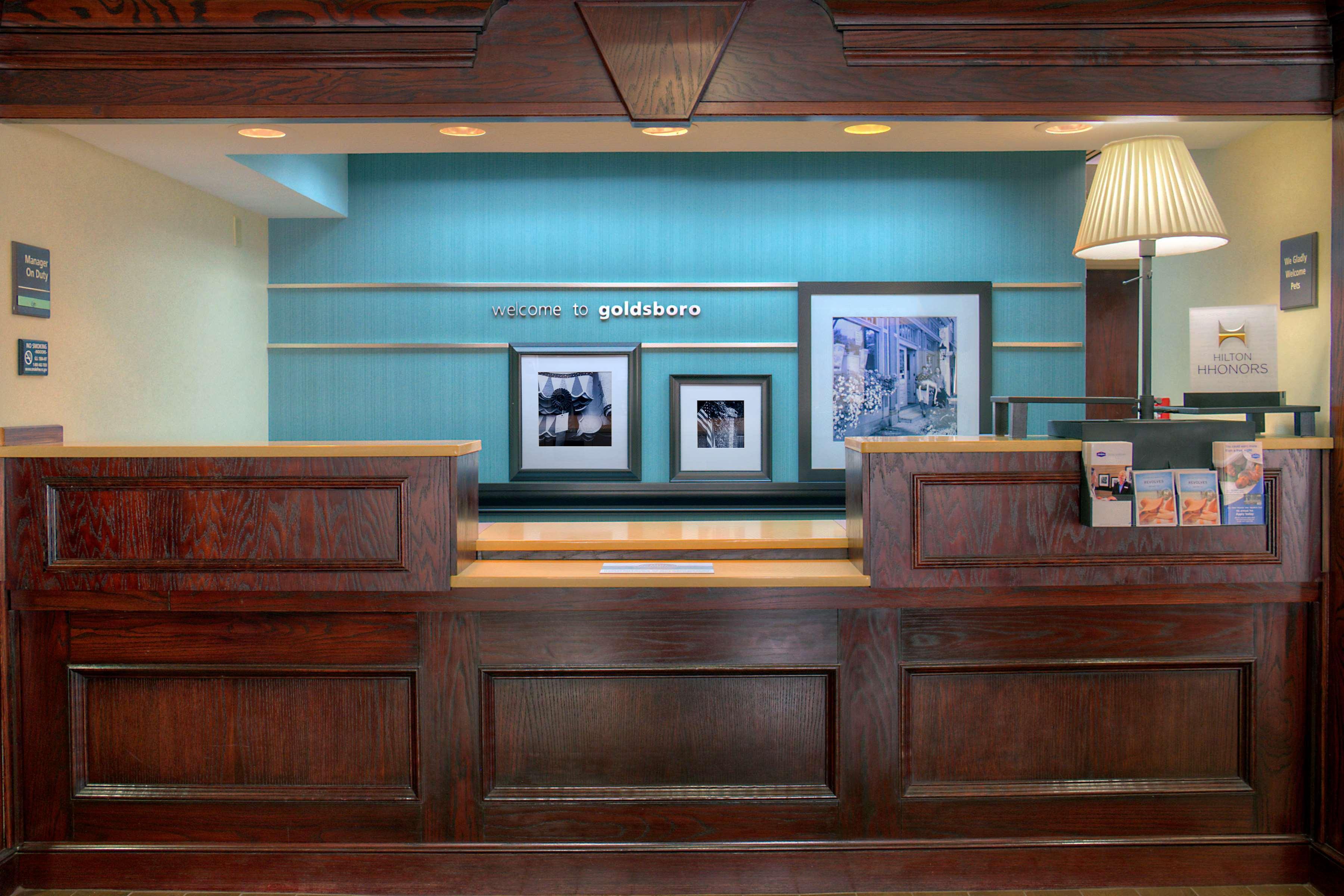 Hampton Inn Голдсборо Екстер'єр фото